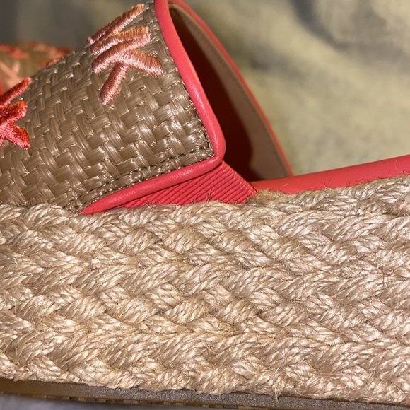 NWOT Michael Kors Sadler Wedge Dahlia Multi size 8 - Picture 5 of 7